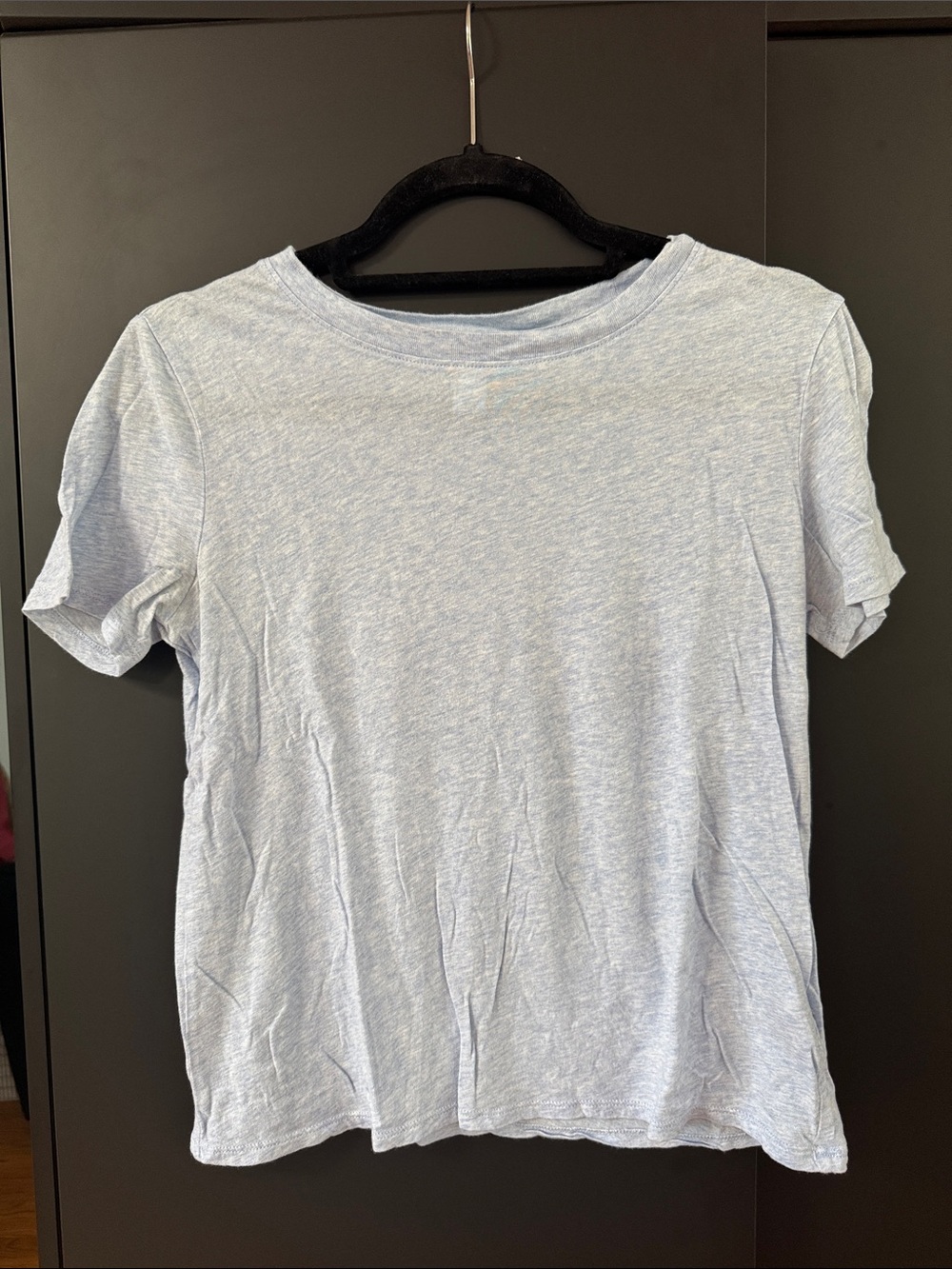 Light blue crew neck t-shirt